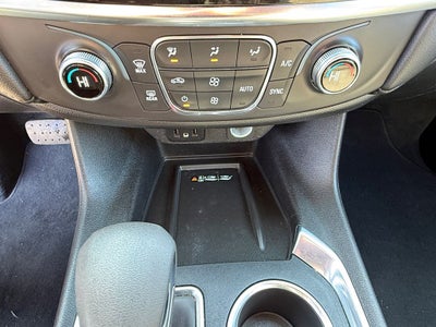 2022 Chevrolet Traverse AWD LT Cloth