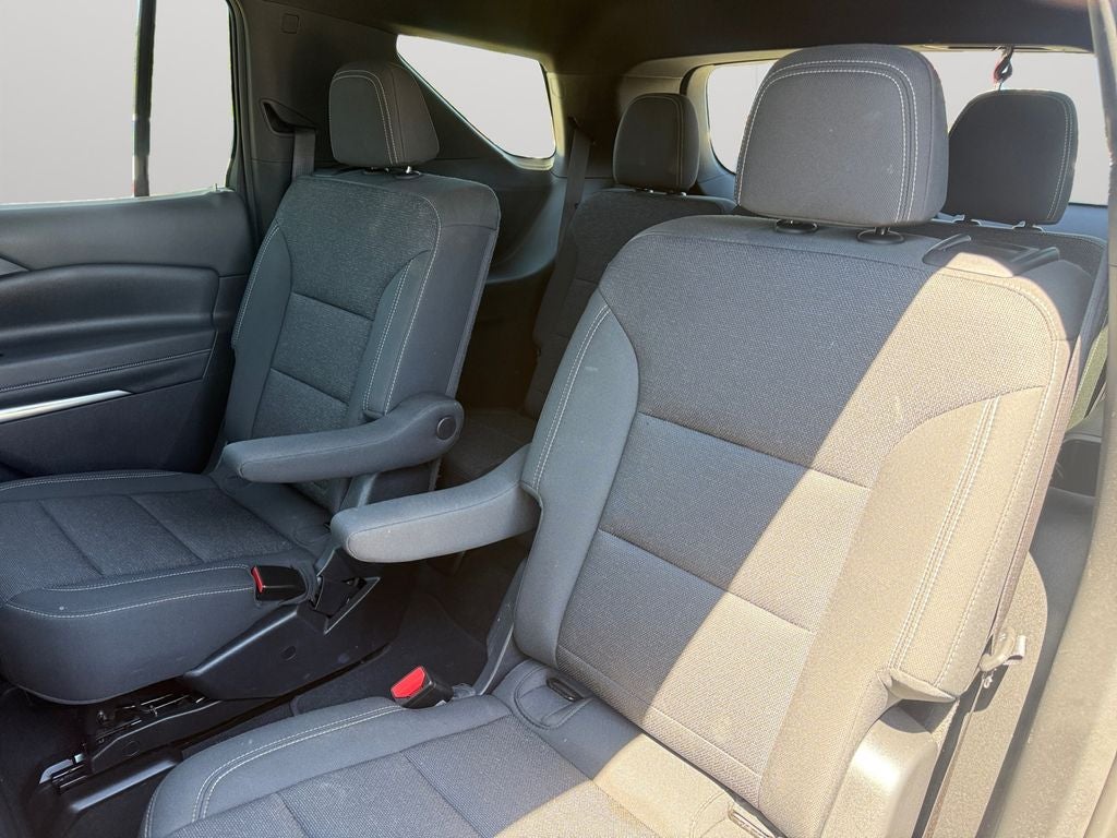 2025 Chevrolet Traverse AWD LT