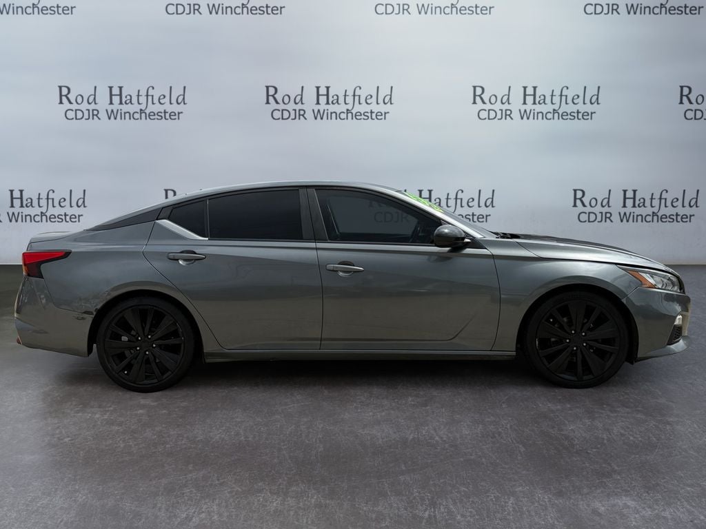 2020 Nissan Altima SR FWD