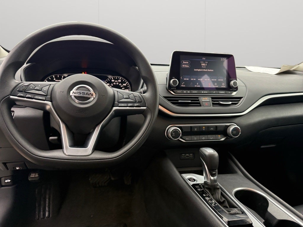 2022 Nissan Altima SV FWD