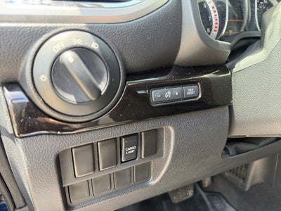 2019 Nissan TITAN SV