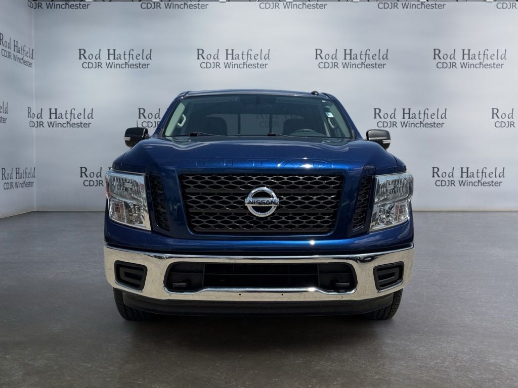 2019 Nissan TITAN SV