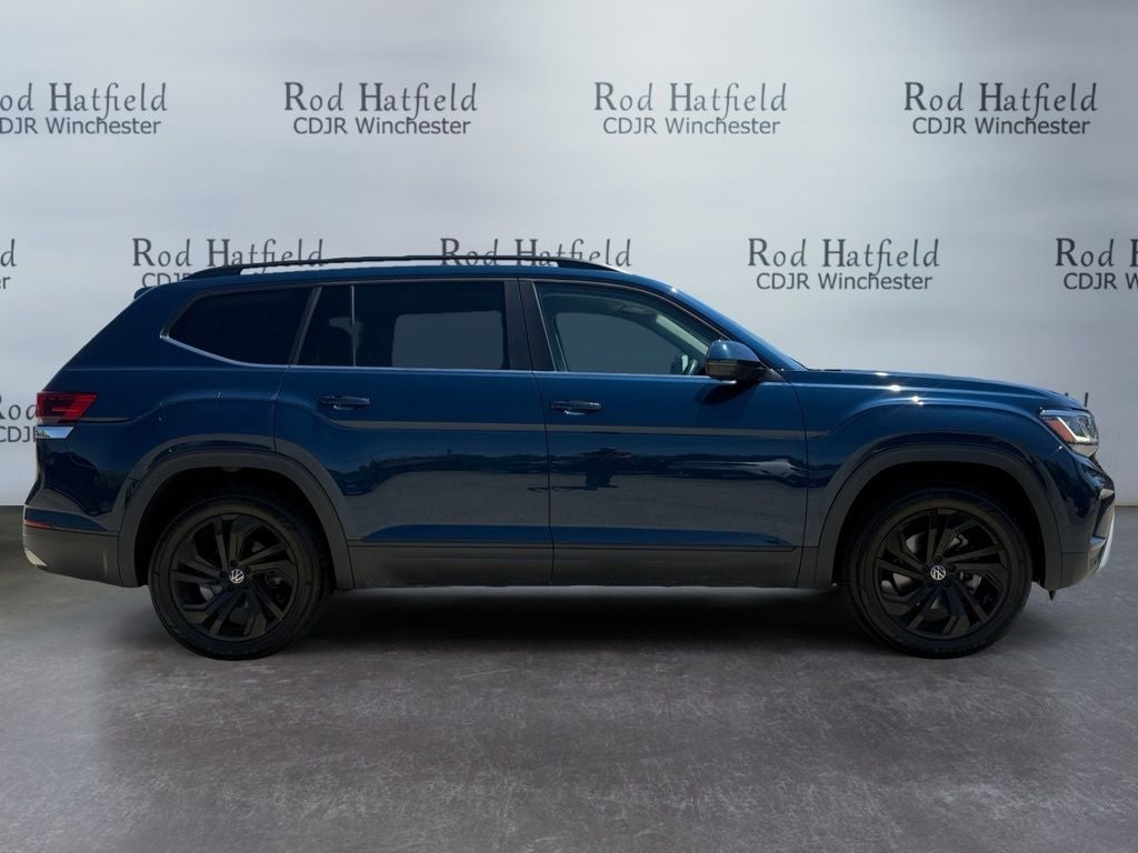 2022 Volkswagen Atlas 3.6L V6 SE w/Technology