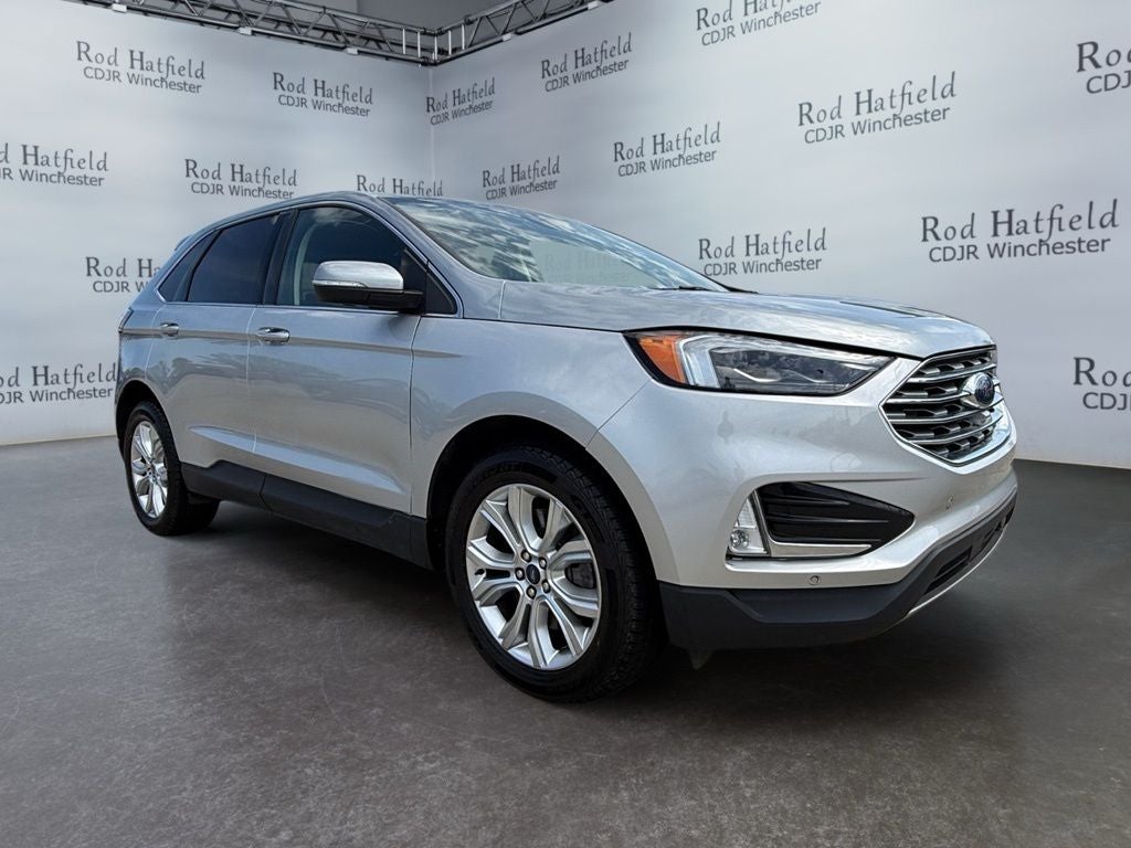 2022 Ford Edge Titanium