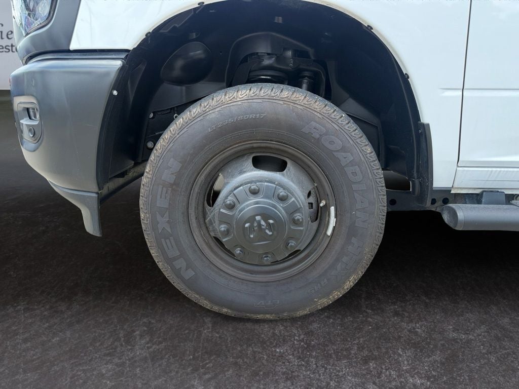 2025 RAM 3500 Tradesman Crew Cab 4x4 8' Box