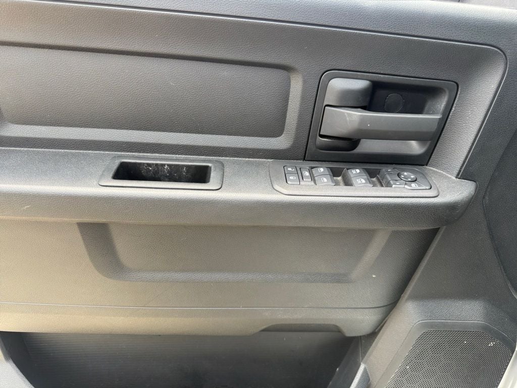 2025 RAM 3500 Tradesman Crew Cab 4x4 8' Box