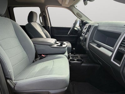 2018 RAM 3500 Tradesman Crew Cab 4x4 8' Box