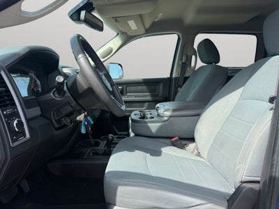 2018 RAM 3500 Tradesman Crew Cab 4x4 8' Box