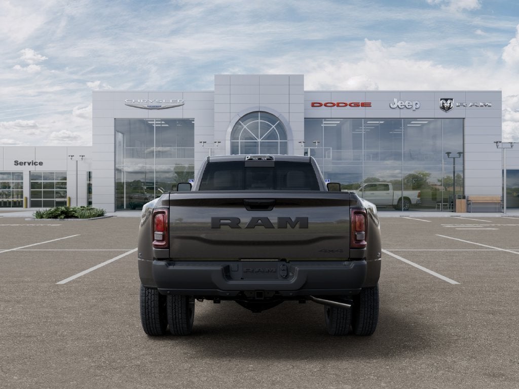 2027 RAM Ram 3500 RAM 3500 TRADESMAN CREW CAB 4X4 8' BOX