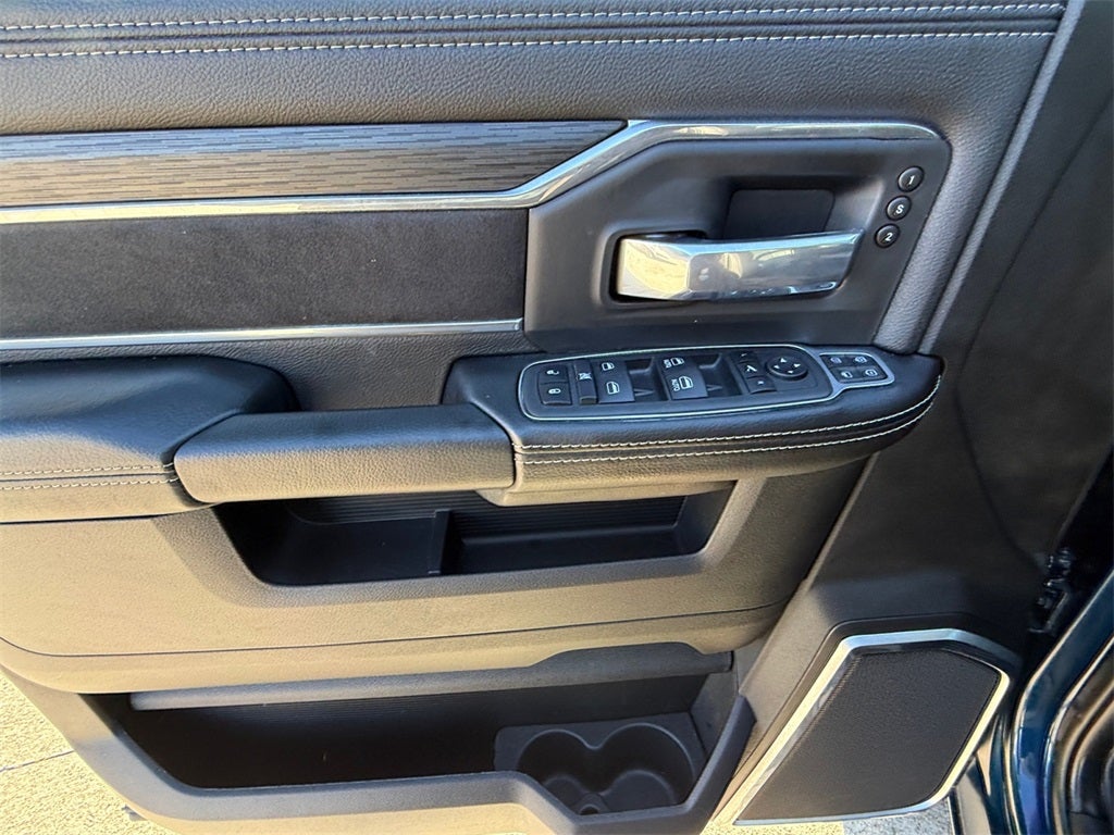 2024 RAM 2500 Laramie Crew Cab 4x4 6'4' Box