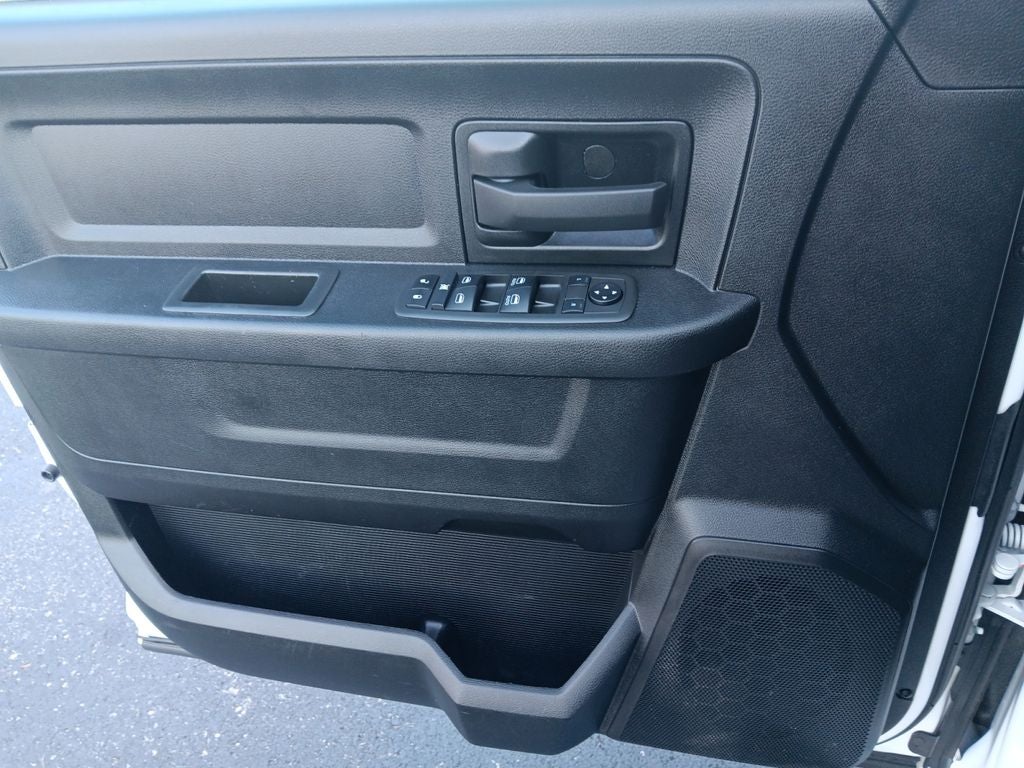 2022 RAM 2500 Tradesman Crew Cab 4x4 8' Box