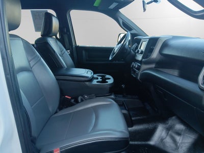 2022 RAM 2500 Tradesman Crew Cab 4x4 8' Box