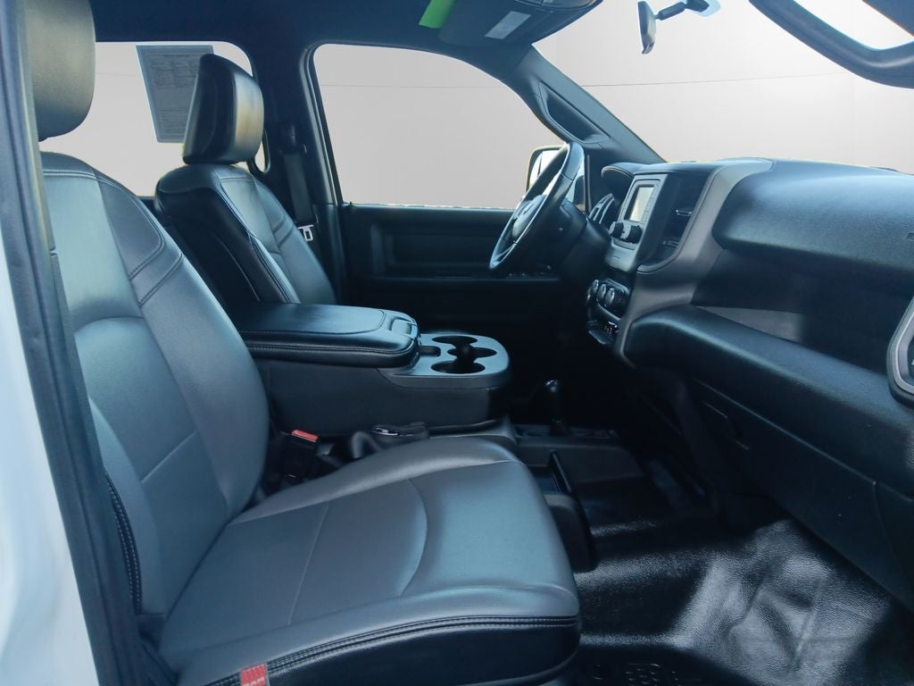 2022 RAM 2500 Tradesman Crew Cab 4x4 8' Box