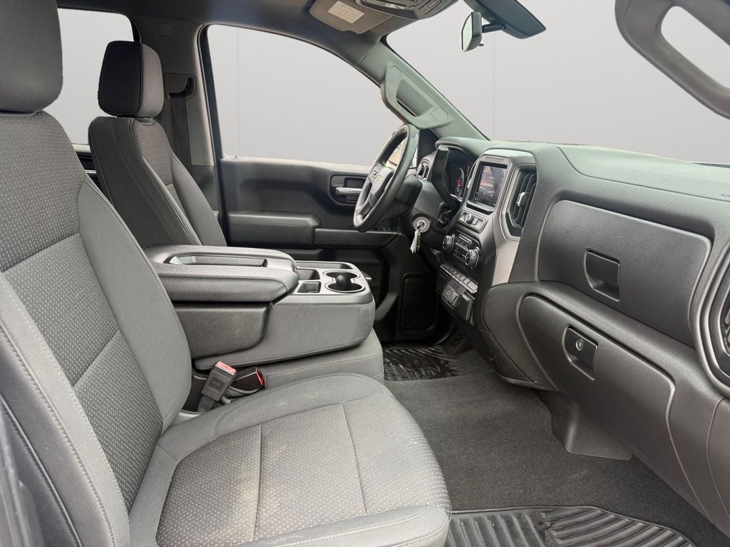 2020 Chevrolet Silverado 1500 4WD Crew Cab Short Bed Custom