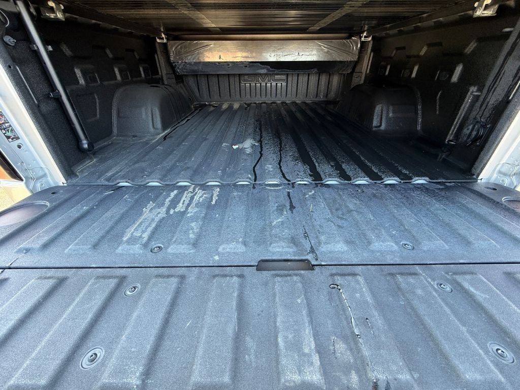 2022 GMC Sierra 1500 4WD Crew Cab Short Box SLT