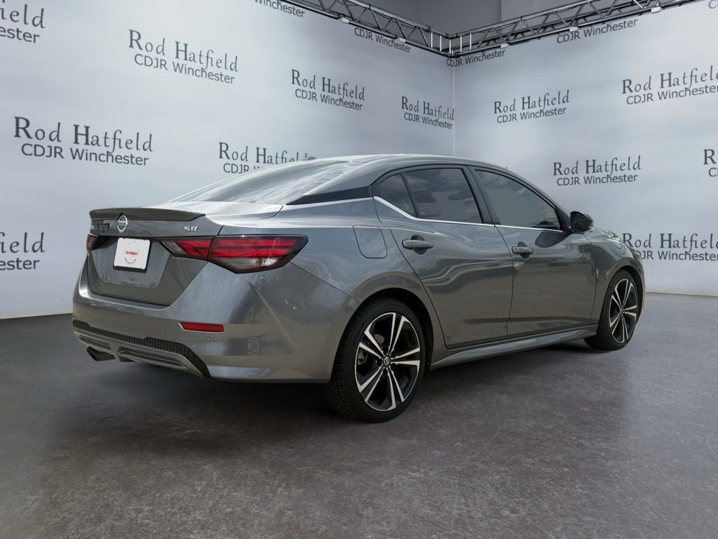 2022 Nissan Sentra SR Xtronic CVT