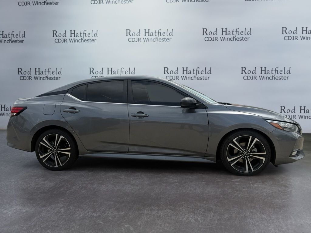 2022 Nissan Sentra SR Xtronic CVT