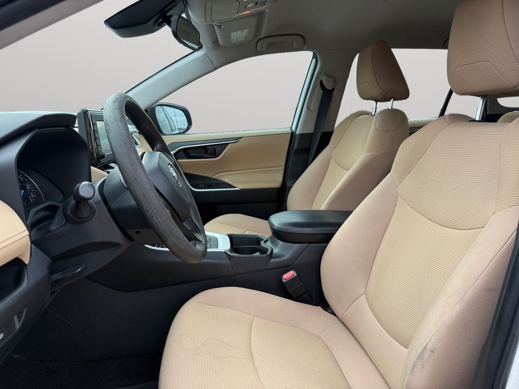 2021 Toyota RAV4 Hybrid LE