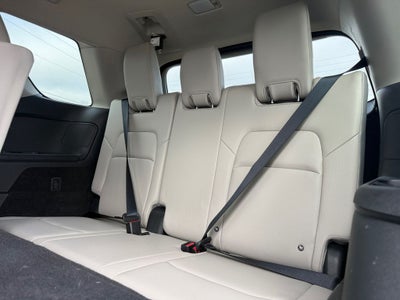 2024 Nissan Pathfinder SL 4WD