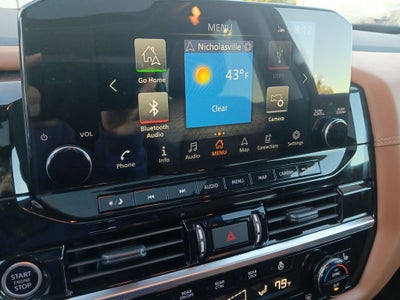 2023 Nissan Pathfinder Platinum 4WD
