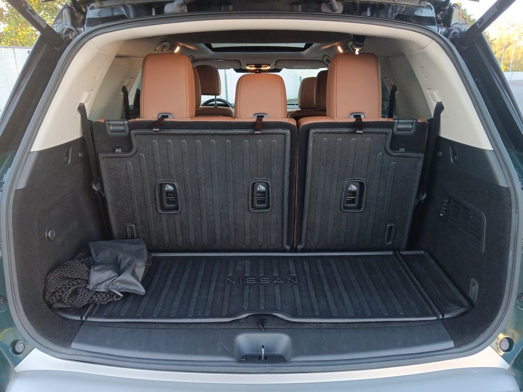 2023 Nissan Pathfinder Platinum 4WD