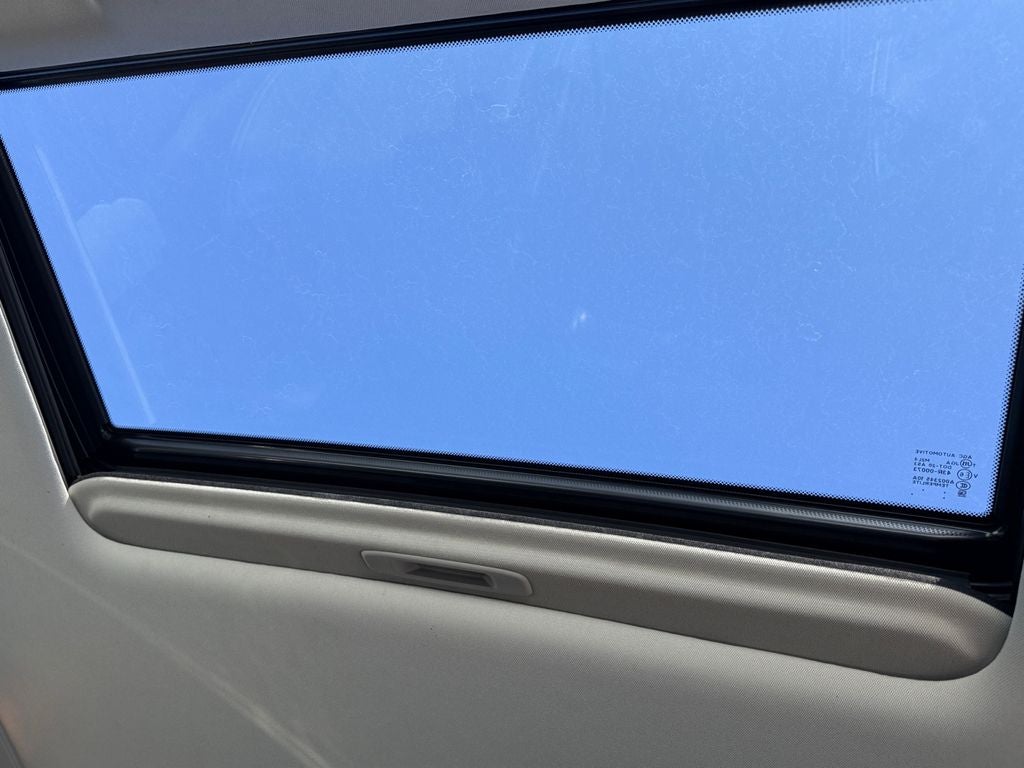 2016 INFINITI QX80 Base