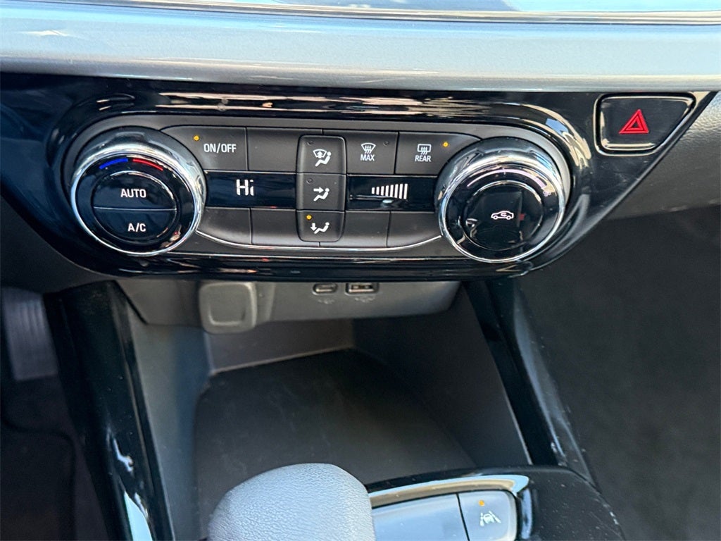 2025 Chevrolet Trax FWD LT