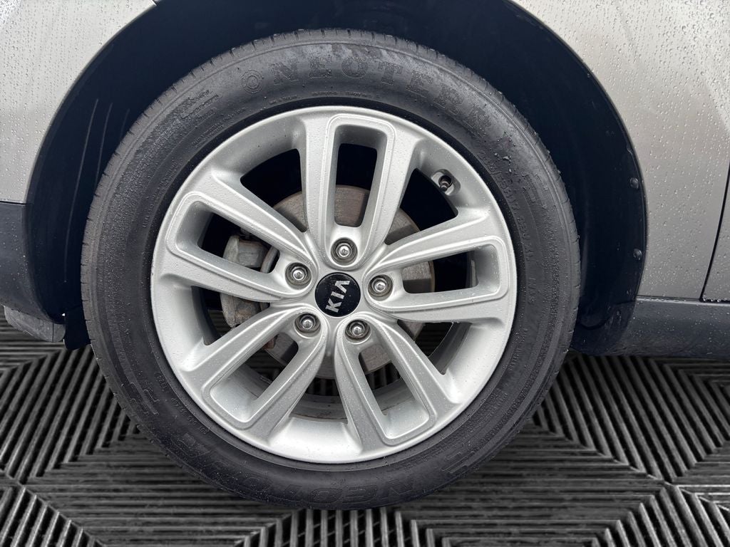 2019 Kia Soul +