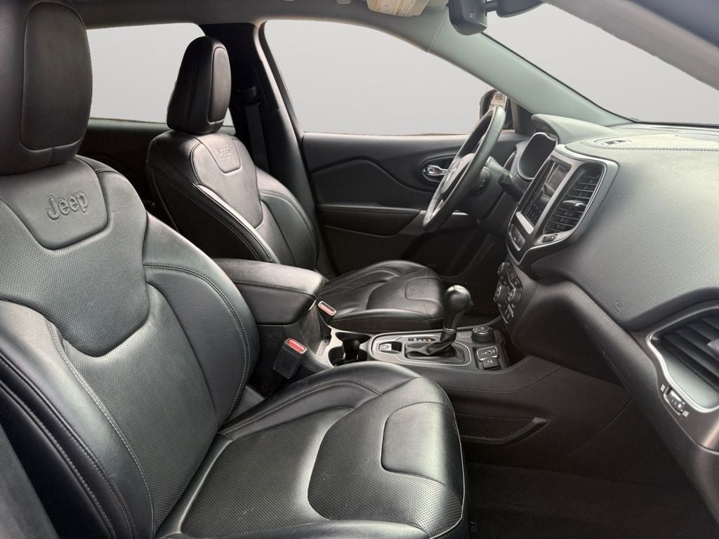 2022 Jeep Cherokee Latitude Lux