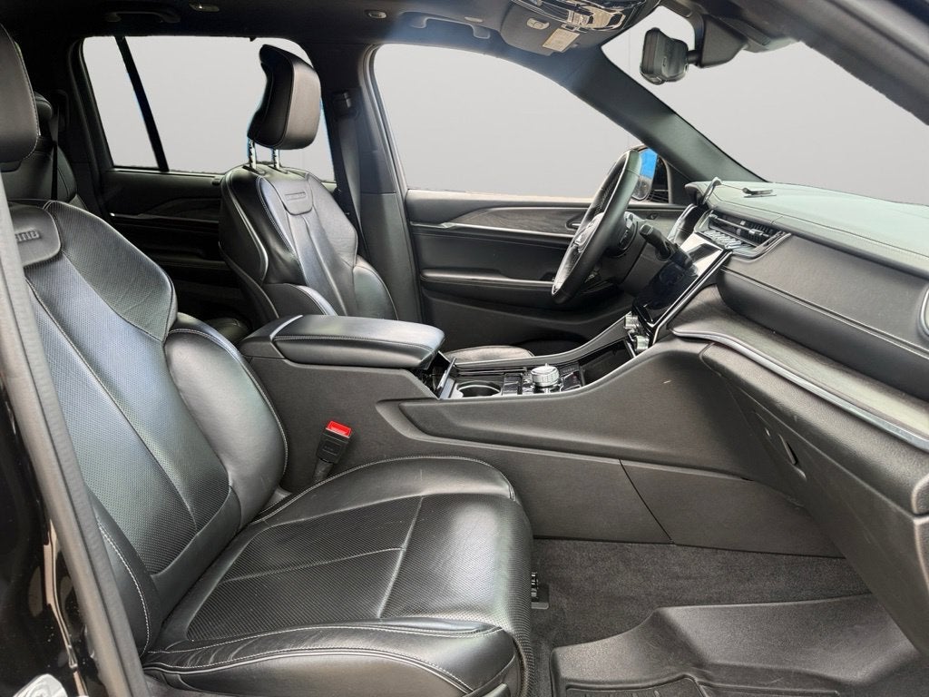 2022 Jeep Grand Cherokee Overland