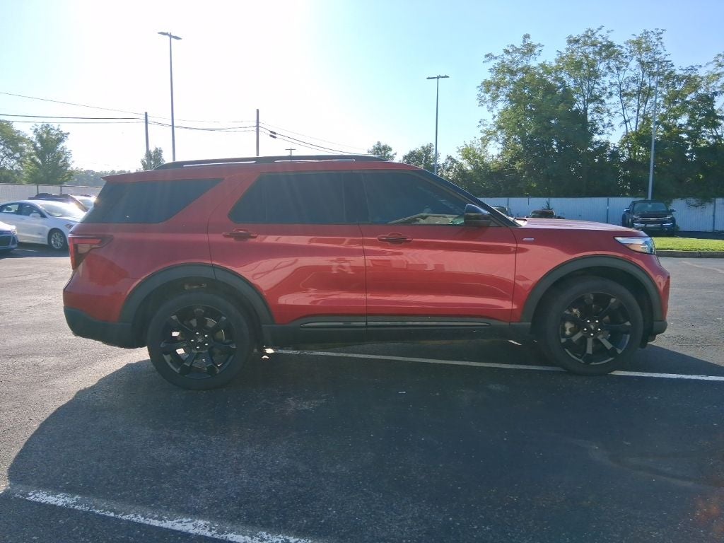 2022 Ford Explorer ST-Line