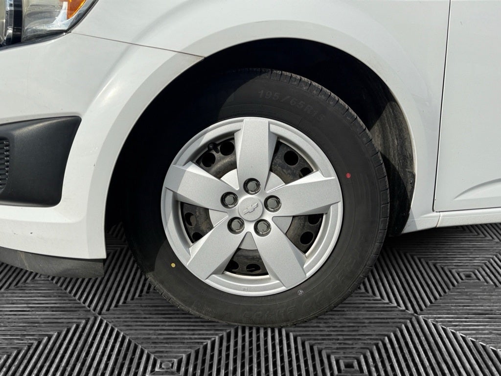 2016 Chevrolet Sonic LS