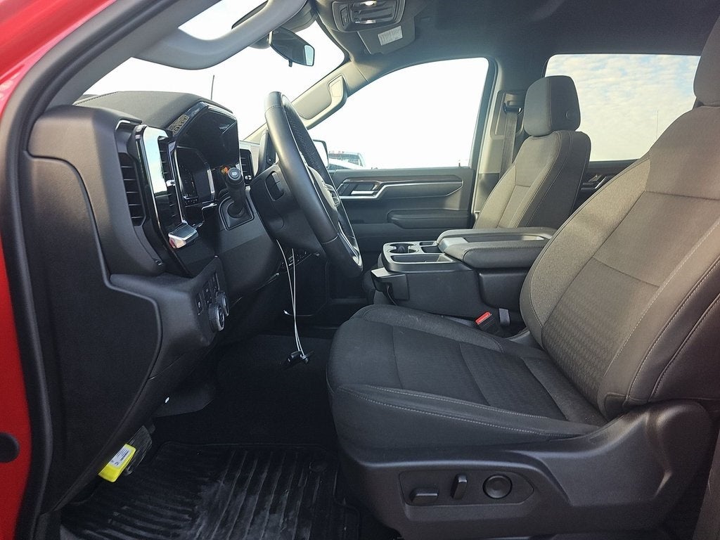 2025 Chevrolet Silverado 1500 LT LT1