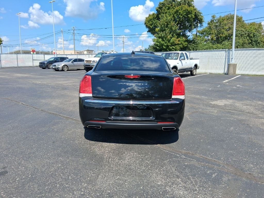 2019 Chrysler 300 Touring