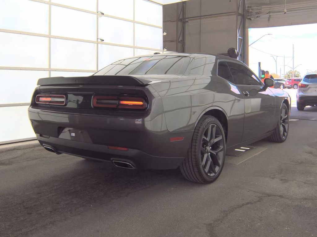 2022 Dodge Challenger SXT