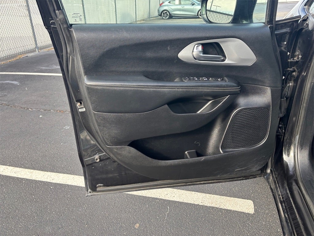 2020 Chrysler Pacifica Touring