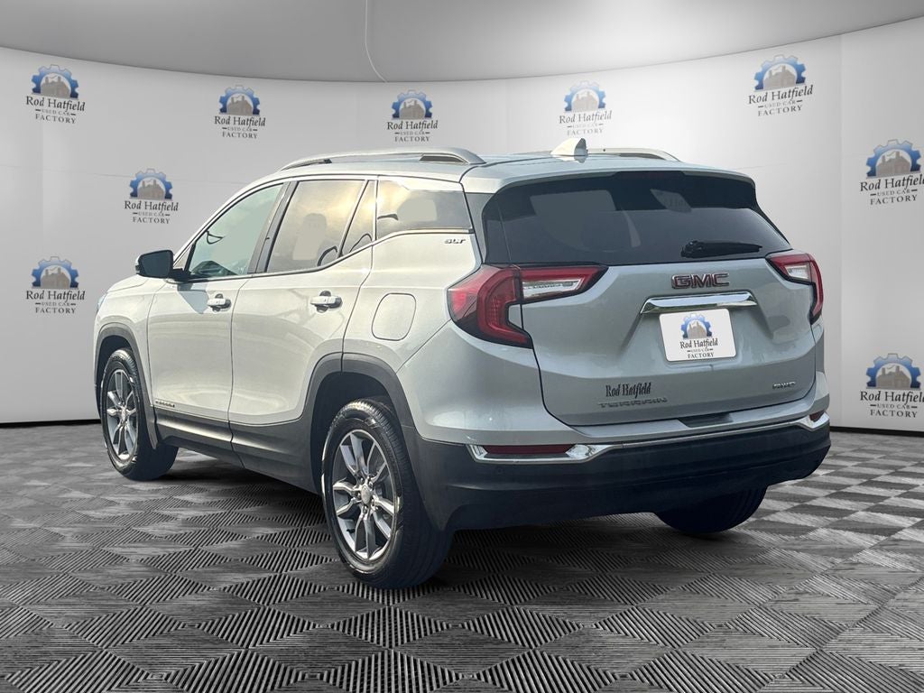 2022 GMC Terrain SLT
