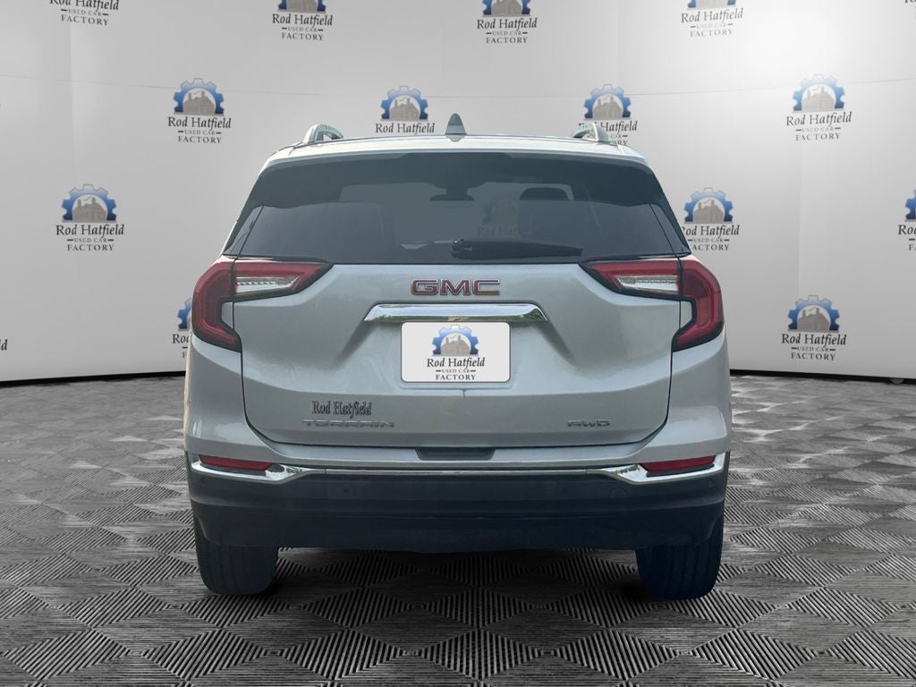 2022 GMC Terrain SLT