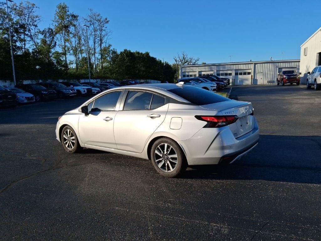 2021 Nissan Versa 1.6 SV