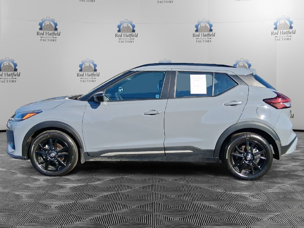 2023 Nissan Kicks SR