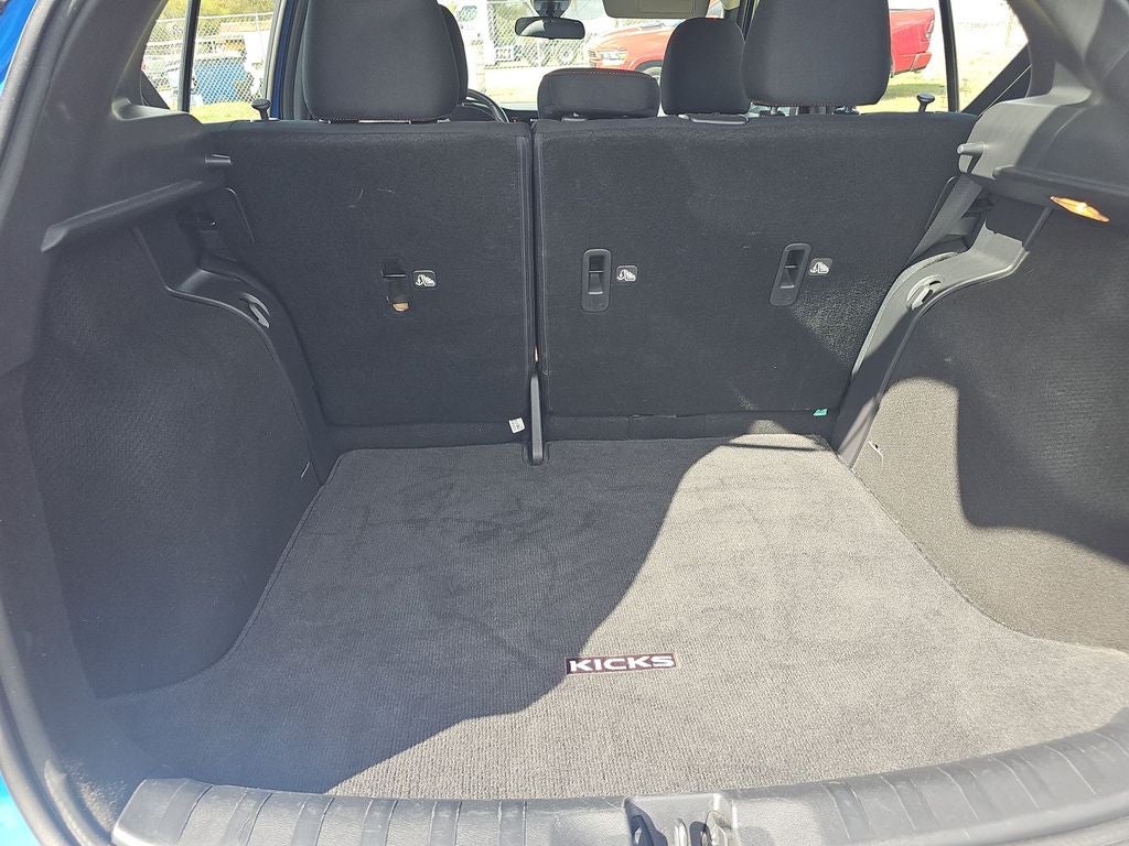 2024 Nissan Kicks SR