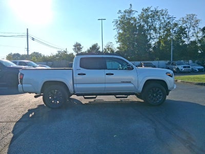 2022 Toyota Tacoma Limited V6