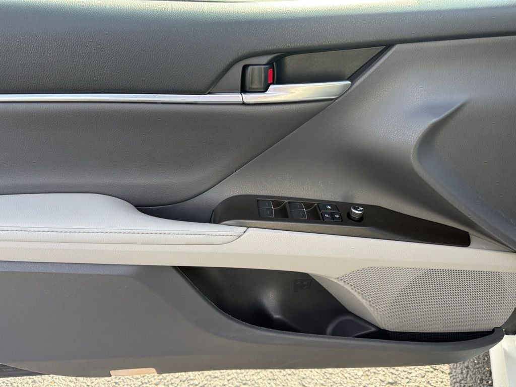 2021 Toyota Camry Hybrid XLE