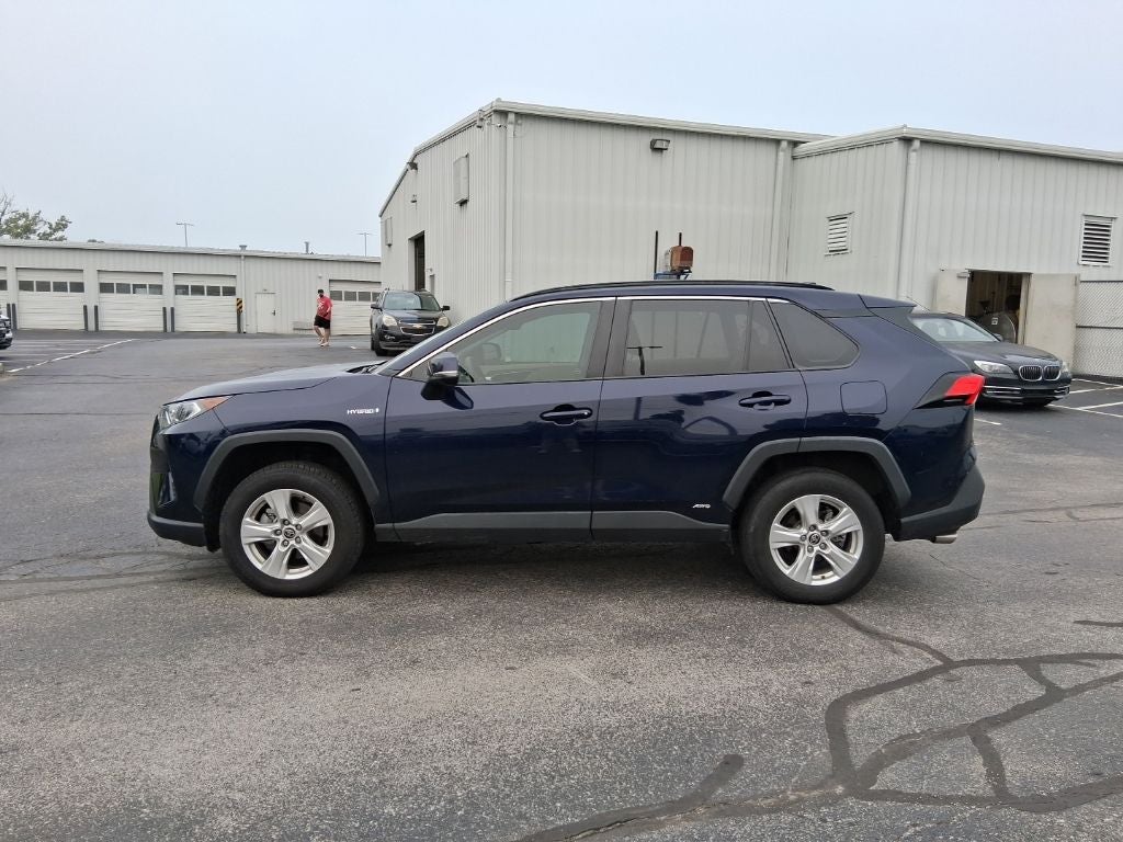 2021 Toyota RAV4 Hybrid XLE