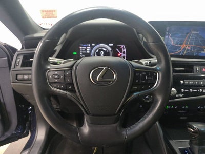 2022 Lexus ES 300h
