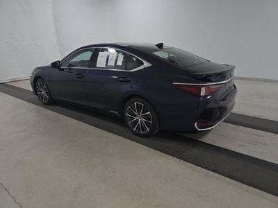 2022 Lexus ES 300h
