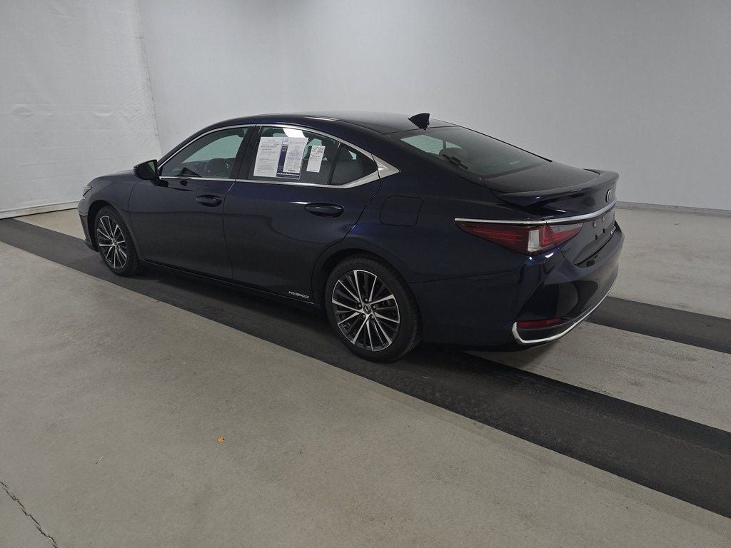 2022 Lexus ES 300h