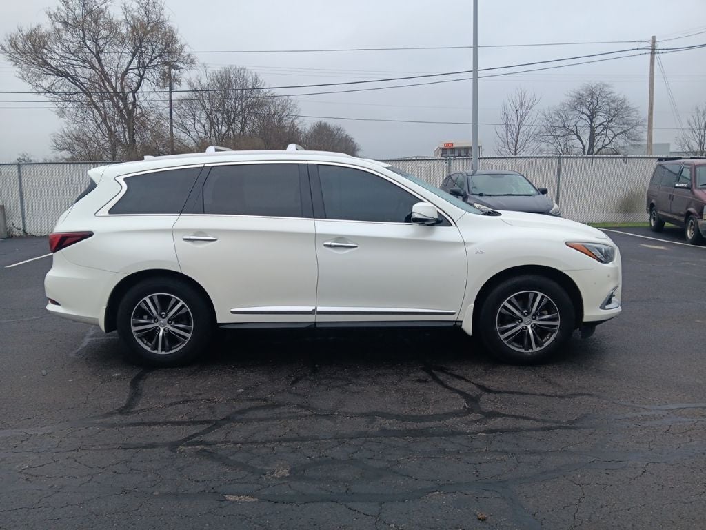 2016 INFINITI QX60 Base