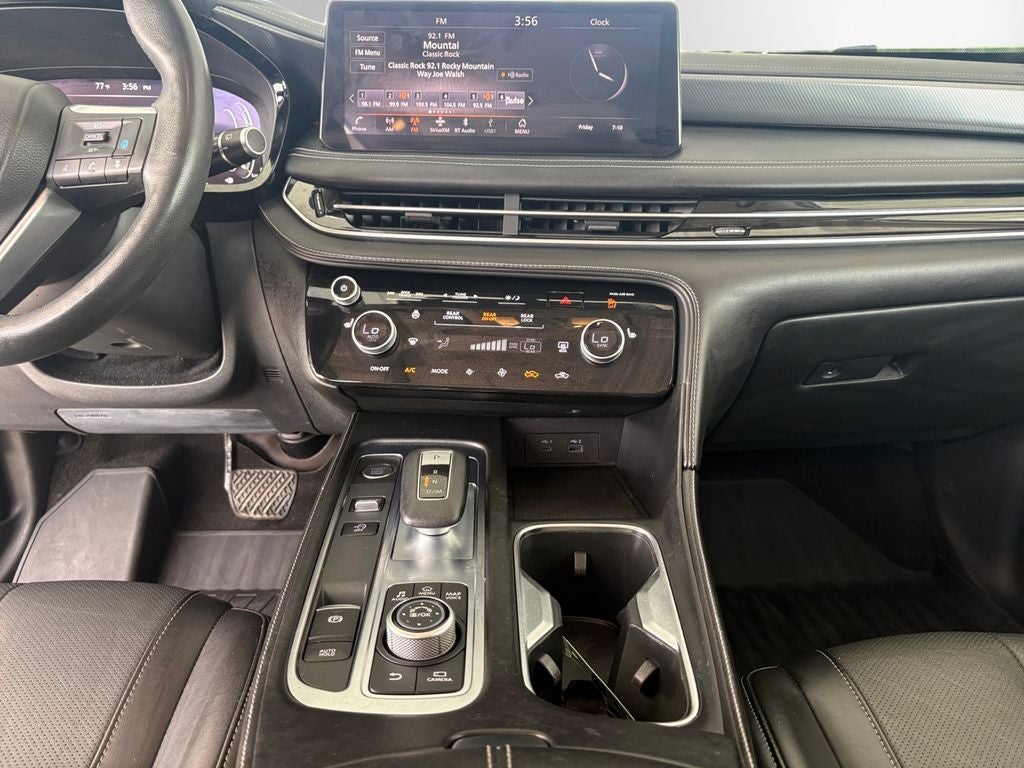 2022 INFINITI QX60 LUXE