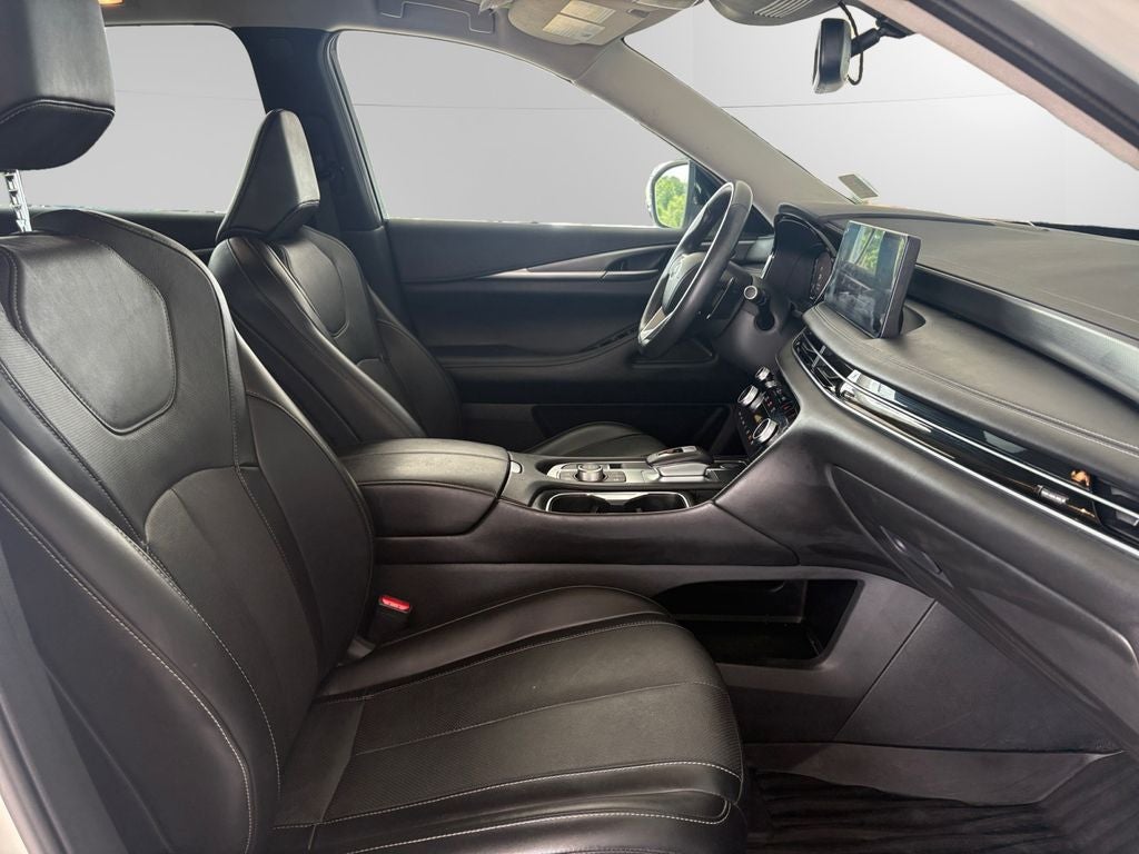2022 INFINITI QX60 LUXE